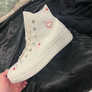 Converse Chuck Taylor All Star Lift Platform Y2K Heart